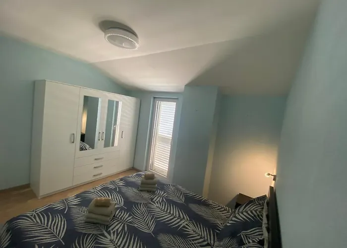 Apartman Triva